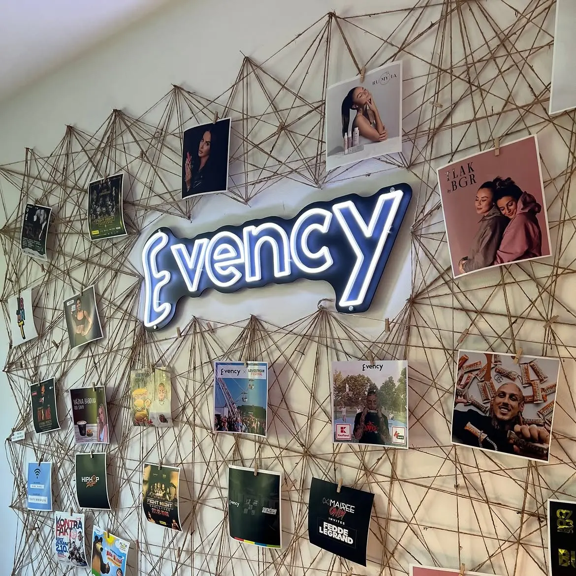 Neon Evency – Projekt von Neonworld