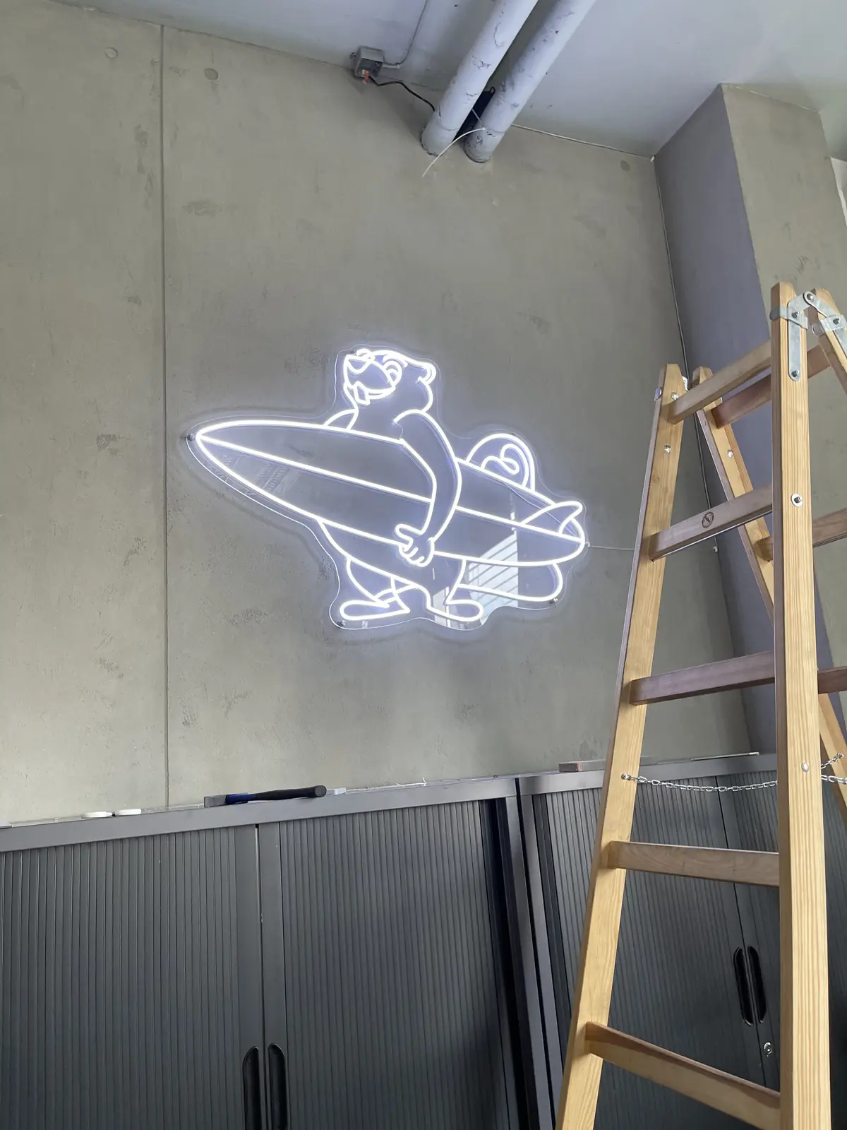 Neon-Surfer – Montage – Projekt von Neonworld