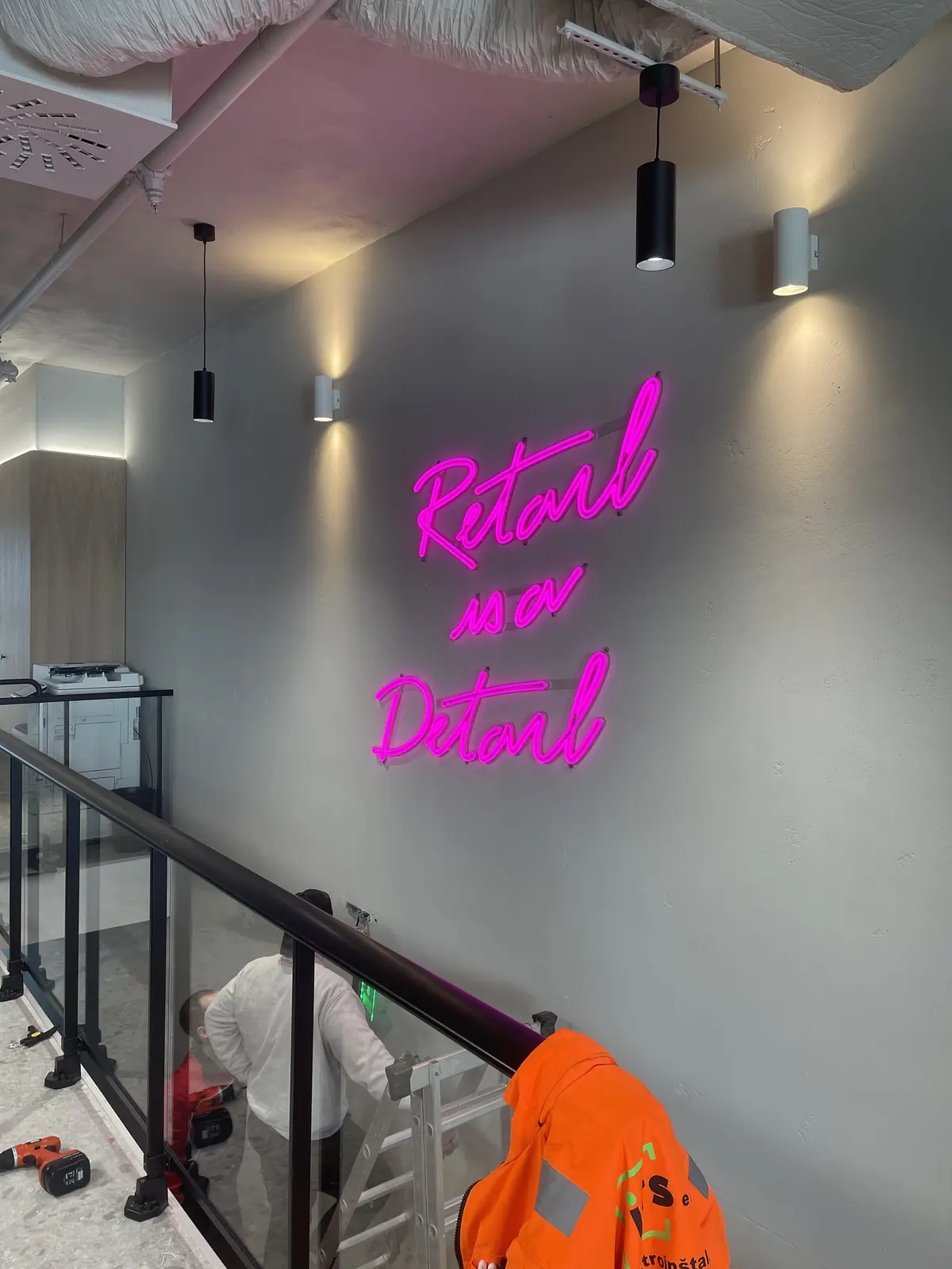 Neon Retail is a Detail – Projekt von Neonworld