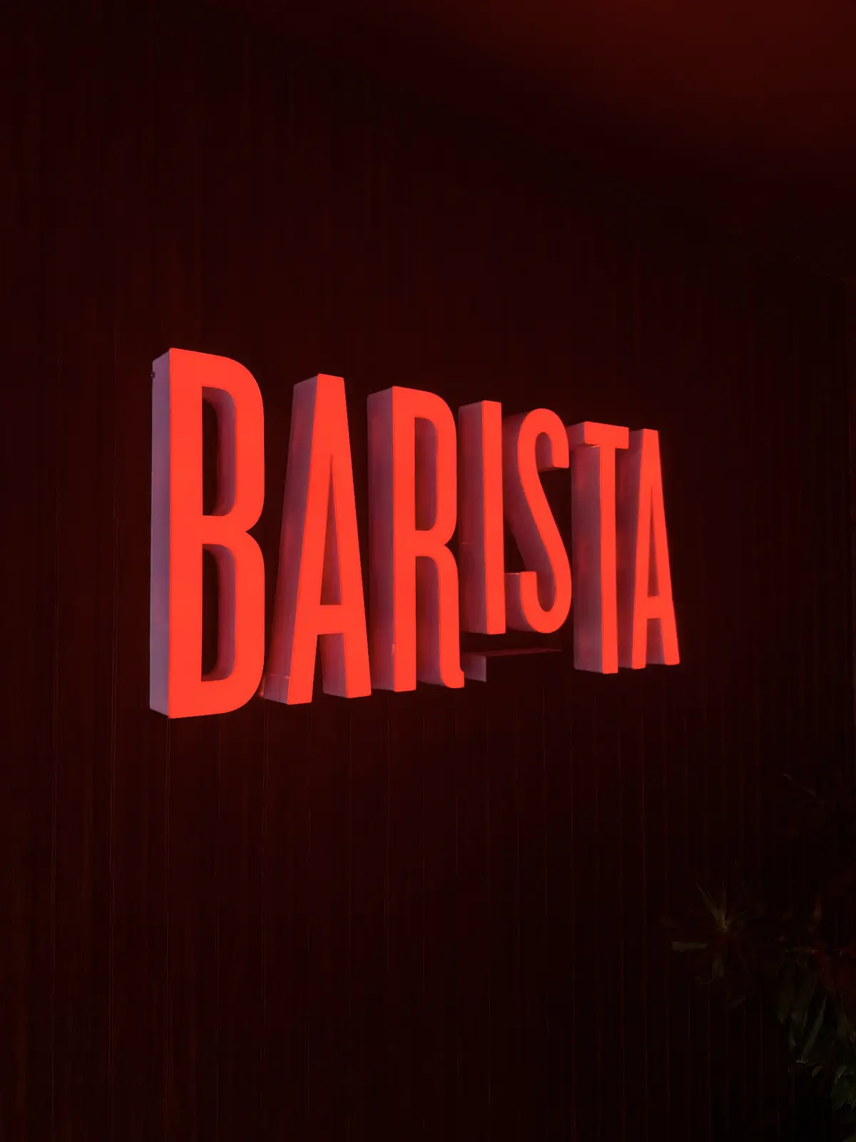 Leuchtbuchstaben Barista – Projekt von Neonworld